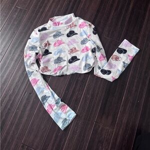 Long sleeve cowboy hat crop top